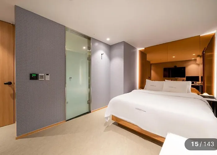 Cookie Hotel *