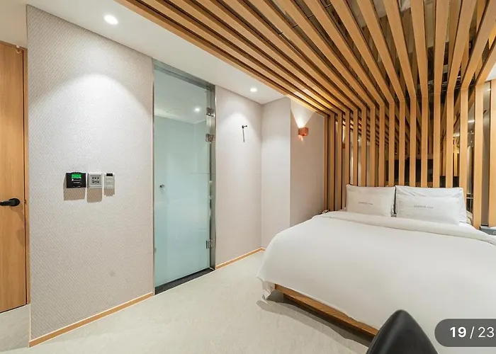 Cookie Hotel